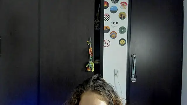 Snapshot of star_shooting8 chatting on October 18, 2025, 10:54 pm star shooting8 online show from October 18, 2025, 10:54 pm