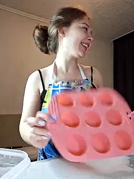 Olivia OliV online show from May 22, 2026, 1:02 am