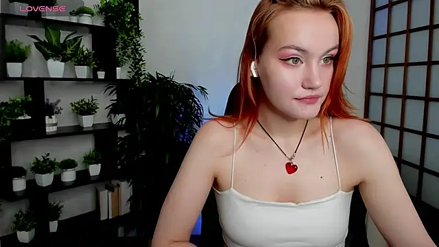 Snapshot of Ida_FaneStain chatting on September 28, 2025, 2:28 am Ida FaneStain online show from September 28, 2025, 2:28 am