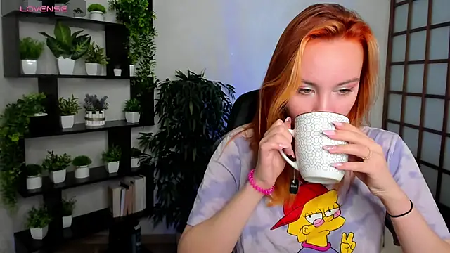 Snapshot of Ida_FaneStain chatting on October 4, 2025, 2:09 am Ida FaneStain online show from October 4, 2025, 2:09 am