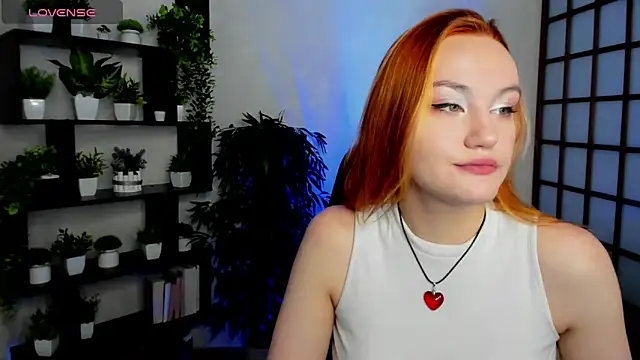 Snapshot of Ida_FaneStain chatting on October 5, 2025, 2:32 am Ida FaneStain online show from October 5, 2025, 2:32 am