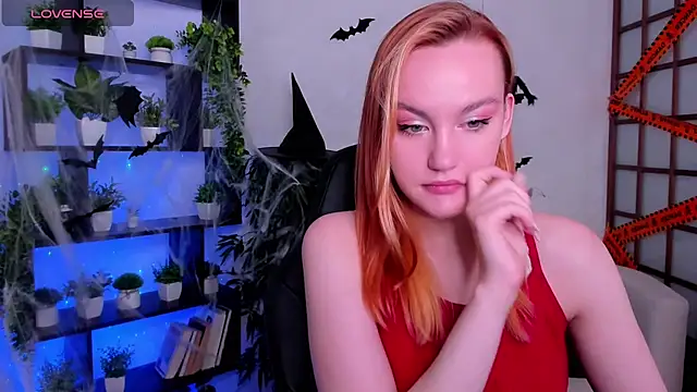 Snapshot of Ida_FaneStain chatting on November 2, 2025, 2:25 am Ida FaneStain online show from November 2, 2025, 2:25 am