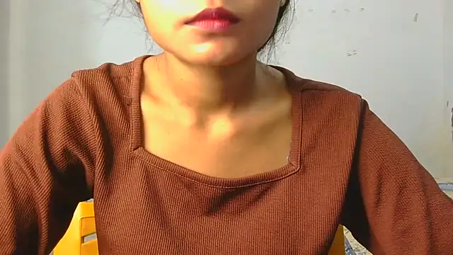 Aarti misty71 online show from May 5, 2026, 5:04 am