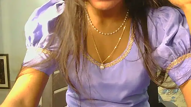 Aarti misty71 online show from May 6, 2026, 5:35 am