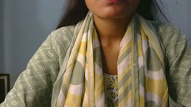 Aarti misty71 online show from May 7, 2026, 5:24 am