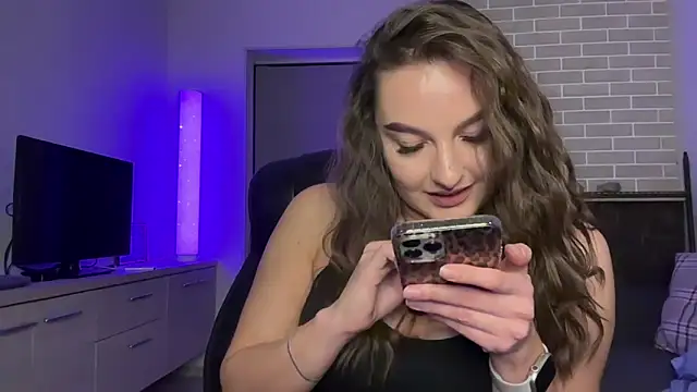 Rabli1 online show from November 18, 2025, 3:27 pm