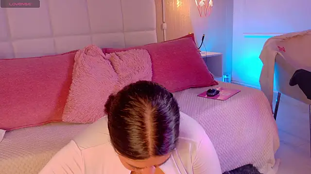 Leah Bensson online show from October 10, 2025, 3:55 pm