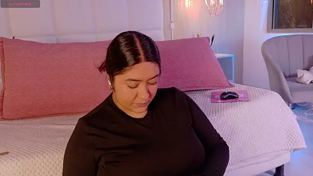 Leah Bensson online show from October 11, 2025, 2:59 pm