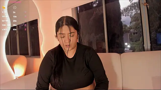 Leah Bensson online show from October 14, 2025, 4:19 pm