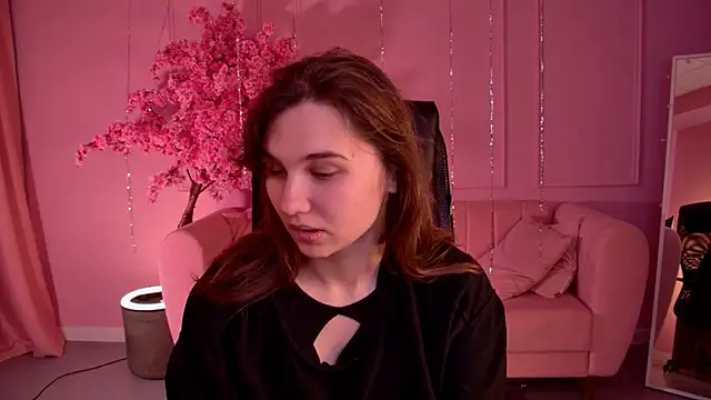 TessaMill online show from March 23, 2026, 5:44 am