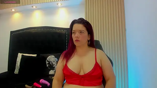 VeronicaBlake online show from May 7, 2026, 1:16 pm