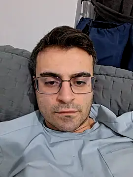 Snapshot of Obstacless chatting on February 17, 2026, 6:58 pm Obstacless online show from February 17, 2026, 6:58 pm