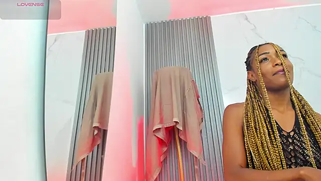 Snapshot of kiaratentation chatting on October 8, 2025, 12:30 am kiaratentation online show from October 8, 2025, 12:30 am