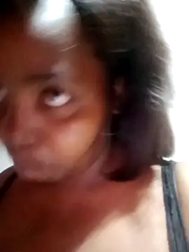 ShySexyBaddiexx online show from December 16, 2025, 8:14 pm