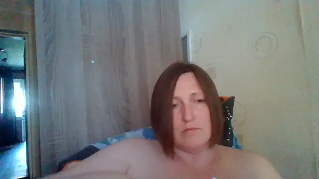 AllaSowinskaya online show from July 2, 2026, 6:41 am