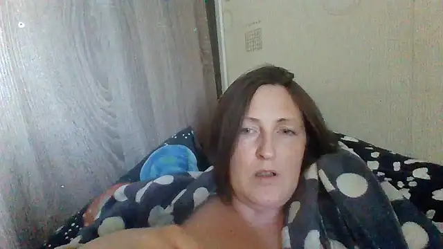 AllaSowinskaya online show from July 6, 2026, 1:52 pm