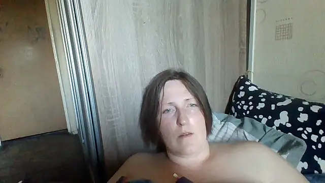 AllaSowinskaya online show from August 5, 2026, 1:58 pm