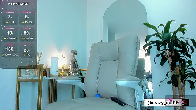 Snapshot of dollforsex_ chatting on February 22, 2026, 5:44 pm dollforsex online show from February 22, 2026, 5:44 pm