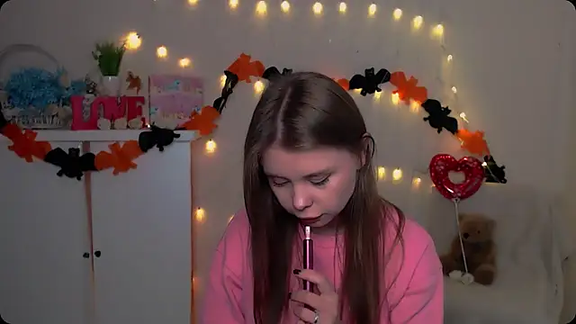 OceanicDawn online show from October 25, 2025, 8:55 am