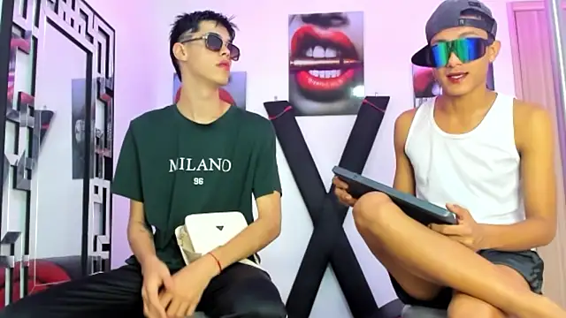 TWINKS FRIENDS online show from October 18, 2025, 7:20 am