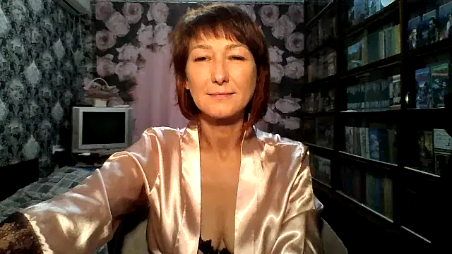 Snapshot of Pline1 chatting on October 25, 2025, 5:19 pm Pline1 online show from October 25, 2025, 5:19 pm