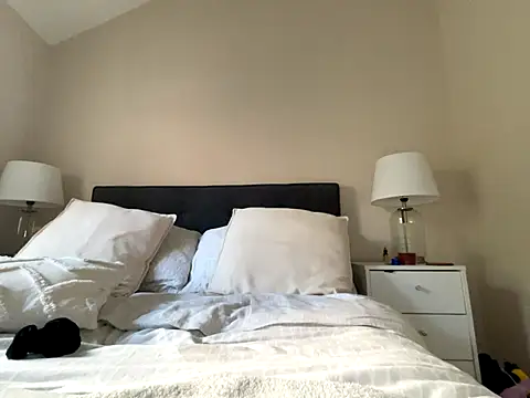 FrancescaXO online show from September 25, 2025, 2:32 pm