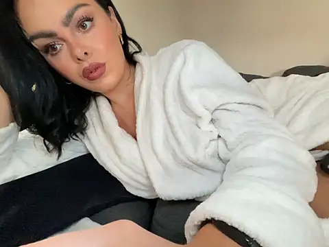 FrancescaXO online show from May 8, 2026, 11:04 am