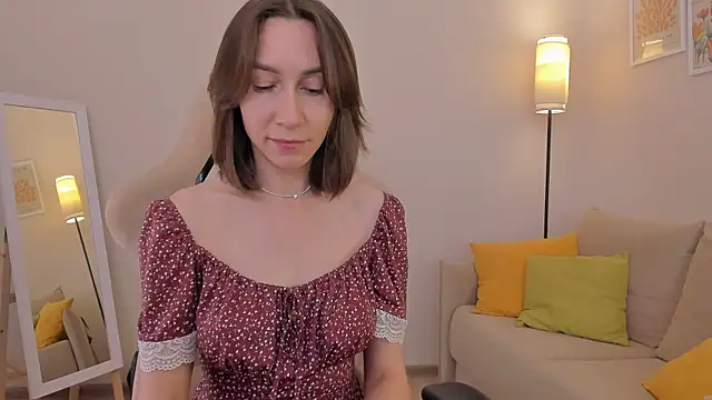GoodGlamorGirl online show from June 26, 2026, 4:39 am