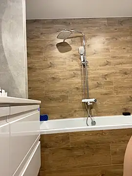 Snapshot of knyazi chatting on October 22, 2025, 6:24 am knyazi online show from October 22, 2025, 6:24 am