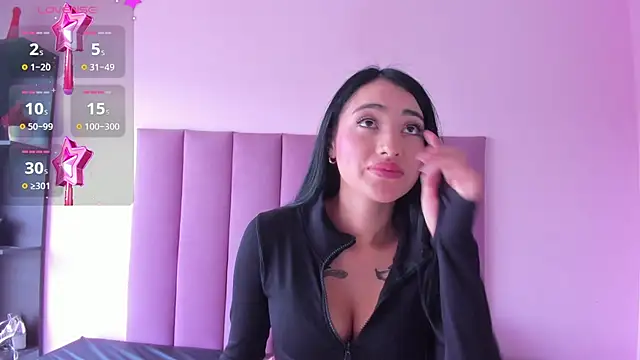 violet myerrs online show from October 16, 2025, 4:41 pm