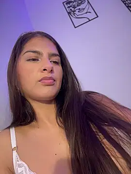 chicachocolate01 online show from June 4, 2026, 2:17 am