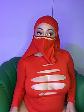 Snapshot of Aisha_Malek chatting on October 28, 2025, 8:00 pm Aisha Malek online show from October 28, 2025, 8:00 pm