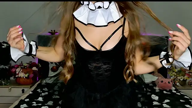 Snapshot of MissEmilyMiller chatting on October 31, 2025, 6:53 pm MissEmilyMiller online show from October 31, 2025, 6:53 pm