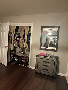 Jennaisnaughty online show from March 24, 2026, 2:05 am