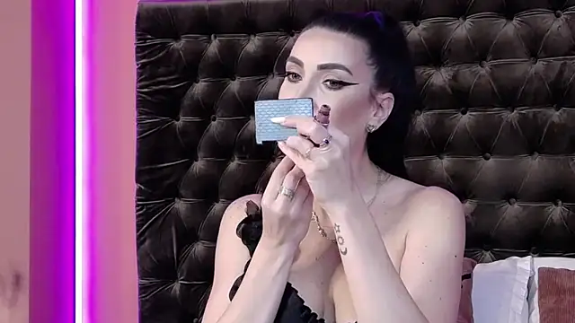 StephanyMillan online show from May 6, 2026, 5:35 am
