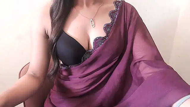 Snapshot of lovepihuu chatting on July 23, 2026, 6:33 am lovepihuu online show from July 23, 2026, 6:33 am