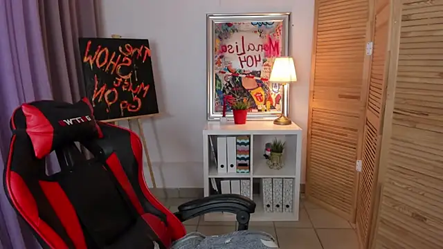 ayakskalermonss online show from November 28, 2025, 8:28 am