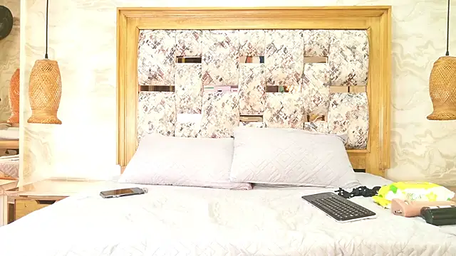 ZOLEY WATSON online show from March 19, 2026, 3:10 am