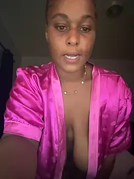 yummy0322 online show from September 15, 2025, 2:22 am