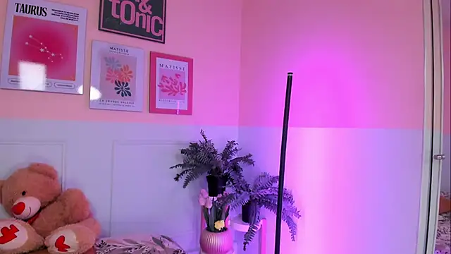 Snapshot of Camila_Rivers chatting on March 28, 2026, 4:34 am Camila Rivers online show from March 28, 2026, 4:34 am