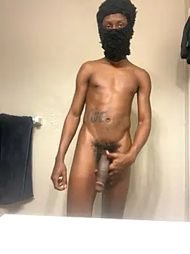 Snapshot of fpbitches1 chatting on October 21, 2025, 5:30 am fpbitches1 online show from October 21, 2025, 5:30 am