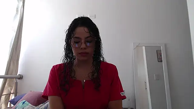 MelanieWillians online show from September 9, 2025, 2:49 pm
