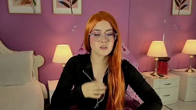 Snapshot of LiLLiAnderson chatting on October 22, 2025, 11:43 am LiLLiAnderson online show from October 22, 2025, 11:43 am