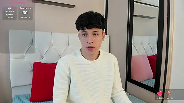 Snapshot of Axel__Evans chatting on September 18, 2025, 12:51 pm Axel  Evans online show from September 18, 2025, 12:51 pm