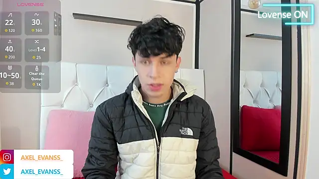 Snapshot of Axel__Evans chatting on September 26, 2025, 12:20 pm Axel  Evans online show from September 26, 2025, 12:20 pm