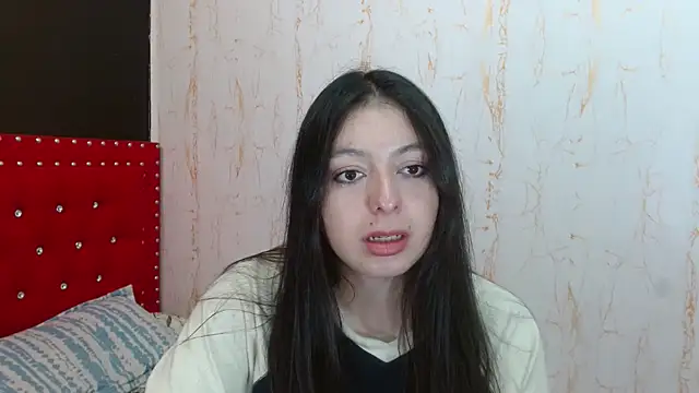 MiaKimky online show from October 6, 2025, 4:26 pm