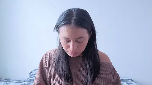 MiaKimky online show from January 13, 2026, 4:23 pm