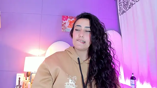 my aleja  online show from January 5, 2026, 5:27 pm