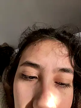 juliie star online show from October 15, 2025, 12:05 pm