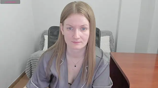 Snapshot of Alisha_Skyes chatting on April 21, 2026, 2:51 am Alisha Skyes online show from April 21, 2026, 2:51 am